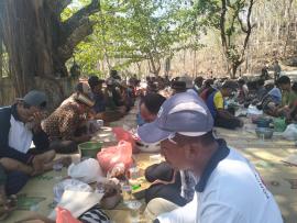 GENDURI DAN BERSIH TELAGA WARGA KALURAHAN MONGGOL